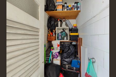 Apartamento à venda com 102m², 4 quartos e 1 vaga Apartamento à venda com 102m², 4 quartos e 1 vagaBanheiro de serviço