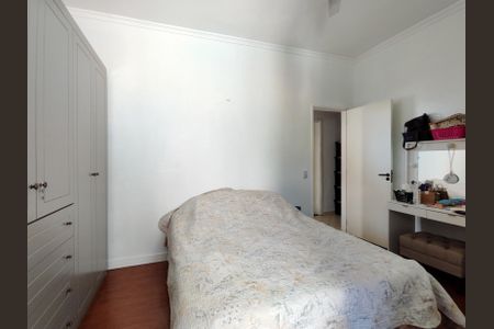 Apartamento à venda com 102m², 4 quartos e 1 vaga Apartamento à venda com 102m², 4 quartos e 1 vagaQuarto 3