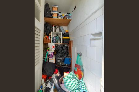 Apartamento à venda com 102m², 4 quartos e 1 vaga Apartamento à venda com 102m², 4 quartos e 1 vagaBanheiro de serviço