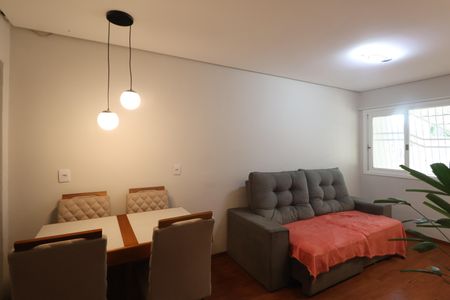 Sala de casa à venda com 2 quartos, 62m² em Guajuviras, Canoas