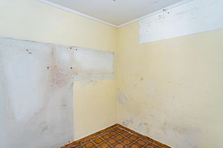 Casa à venda com 300m², 2 quartos e 2 vagasQuarto de Serviço