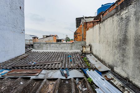 Casa à venda com 300m², 2 quartos e 2 vagasVista Quarto 2