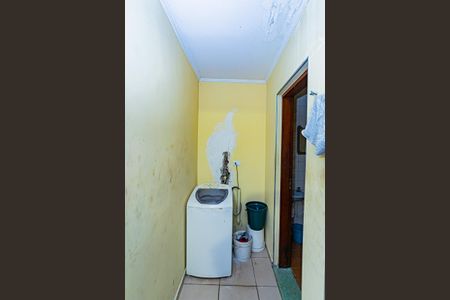 Casa à venda com 300m², 2 quartos e 2 vagasÁrea de serviço e quintal