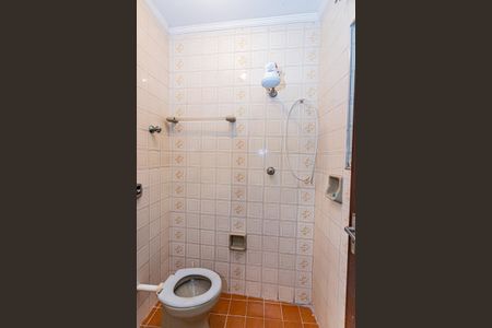 Casa à venda com 300m², 2 quartos e 2 vagasBanheiro de serviço