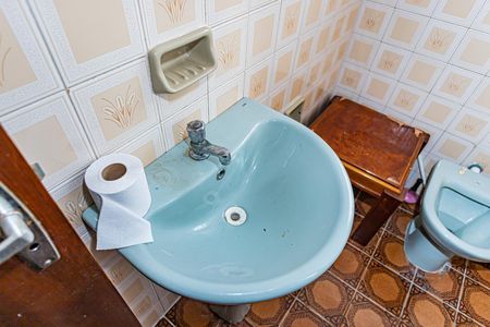 Casa à venda com 300m², 2 quartos e 2 vagasBanheiro