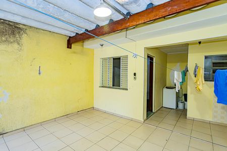 Casa à venda com 300m², 2 quartos e 2 vagasÁrea de serviço e quintal