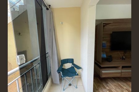 Sala de apartamento para alugar com 2 quartos, 55m² em Caiapia, Cotia