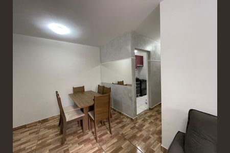 Sala de apartamento para alugar com 2 quartos, 55m² em Caiapia, Cotia