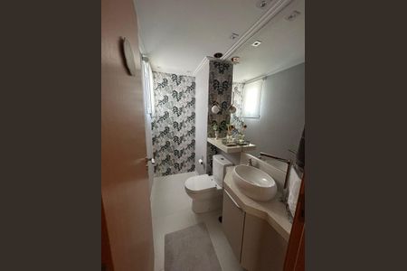 Banheiro de apartamento à venda com 3 quartos, 118m² em Vila Valparaíso, Santo André