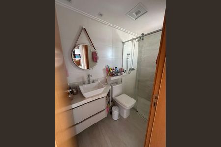 Banheiro de apartamento à venda com 3 quartos, 118m² em Vila Valparaíso, Santo André