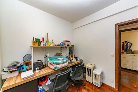 Apartamento para alugar com 137m², 3 quartos e 2 vagas Apartamento para alugar com 137m², 3 quartos e 2 vagasQuarto