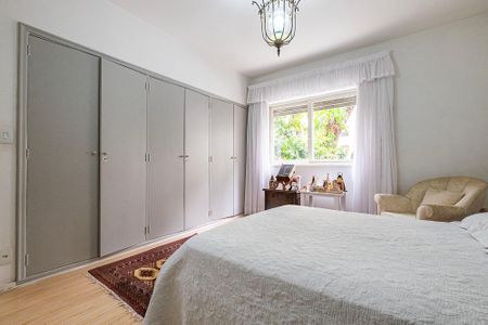 Apartamento à venda com 229m², 3 quartos e 2 vagasSuíte