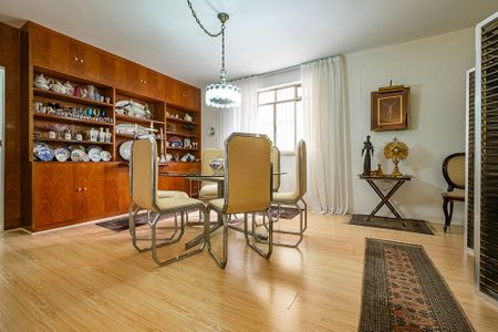 Apartamento à venda com 229m², 3 quartos e 2 vagasSala