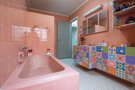 Apartamento à venda com 229m², 3 quartos e 2 vagasSuíte - Banheiro