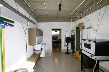 Casa para alugar com 400m², 4 quartos e 2 vagasÁrea de Serviço