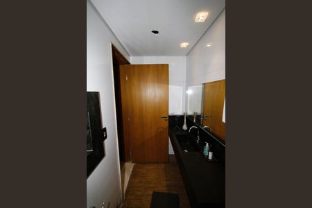 Casa para alugar com 400m², 4 quartos e 2 vagasBanheiro 2