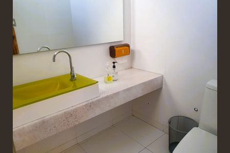 Casa para alugar com 400m², 4 quartos e 2 vagasBanheiro 3