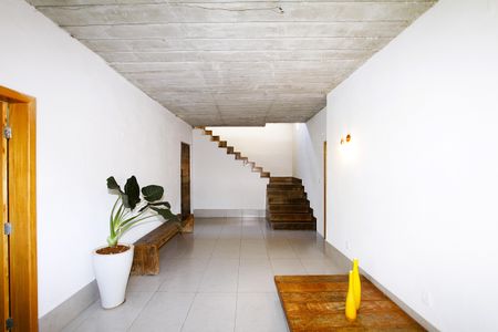 Sala de casa para alugar com 4 quartos, 400m² em Alto dos Pinheiros , Belo Horizonte