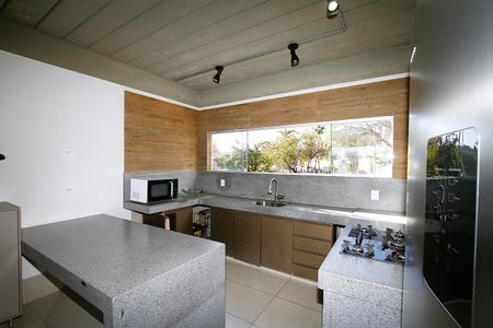 Casa para alugar com 400m², 4 quartos e 2 vagasCozinha