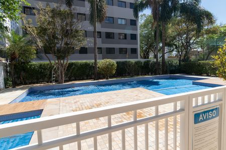 Apartamento à venda com 110m², 3 quartos e 3 vagas Apartamento à venda com 110m², 3 quartos e 3 vagasÁrea Comum - Piscina