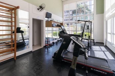 Apartamento à venda com 110m², 3 quartos e 3 vagas Apartamento à venda com 110m², 3 quartos e 3 vagasÁrea Comum - Academia