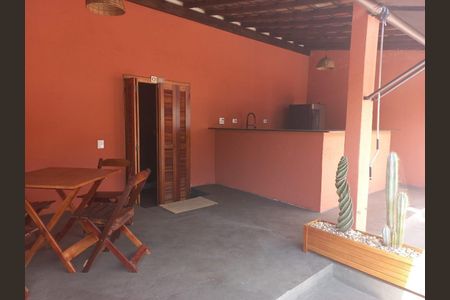 Casa à venda com 600m², 4 quartos e 4 vagas Casa à venda com 600m², 4 quartos e 4 vagasGaragem