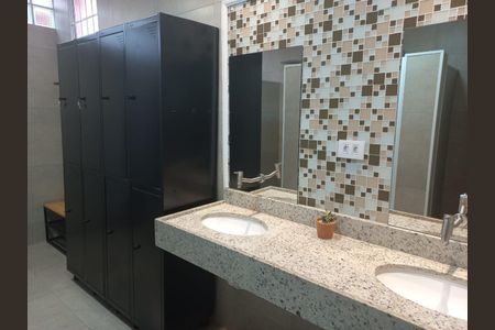 Banheiro de casa para alugar com NaN quartos, m² em Pacaembu, São Paulo