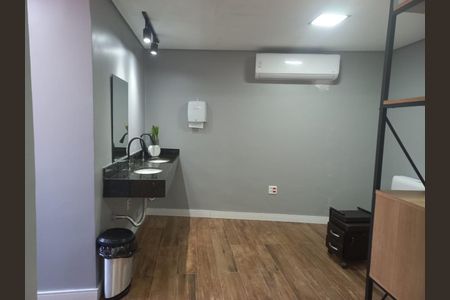 Casa à venda com 600m², 4 quartos e 4 vagas Casa à venda com 600m², 4 quartos e 4 vagasGaragem / Subsolo