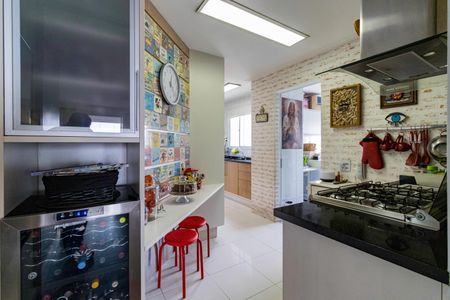 Apartamento à venda com 118m², 3 quartos e 2 vagasCozinha