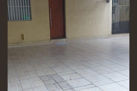 Casa à venda com 68m², 2 quartos e 2 vagasGaragem 
