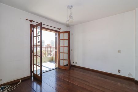 Casa à venda com 504m², 4 quartos e 8 vagasSuíte 3