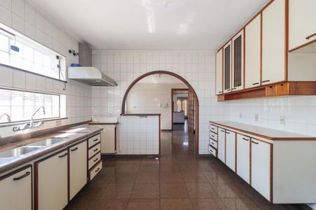 Casa à venda com 504m², 4 quartos e 8 vagasCozinha