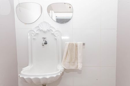 Casa de condomínio à venda com 157m², 3 quartos e 3 vagasLavabo