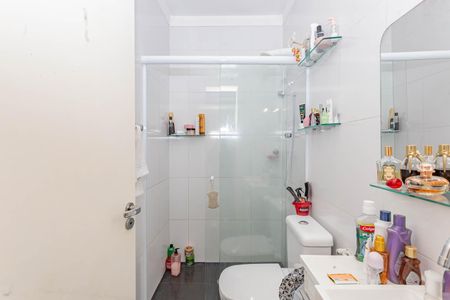 Casa de condomínio à venda com 157m², 3 quartos e 3 vagasBanheiro Social