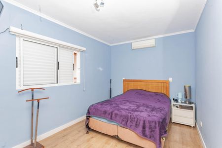 Casa de condomínio à venda com 157m², 3 quartos e 3 vagasSuíte