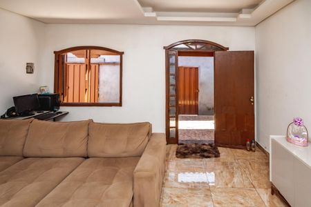 Sala de casa à venda com 2 quartos, 300m² em Apolonia, Belo Horizonte