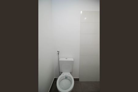 Apartamento para alugar com 100m², 3 quartos e 1 vaga Apartamento para alugar com 100m², 3 quartos e 1 vagaBanheiro da Suíte 2