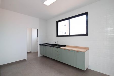 Apartamento para alugar com 100m², 3 quartos e 1 vaga Apartamento para alugar com 100m², 3 quartos e 1 vagaCozinha