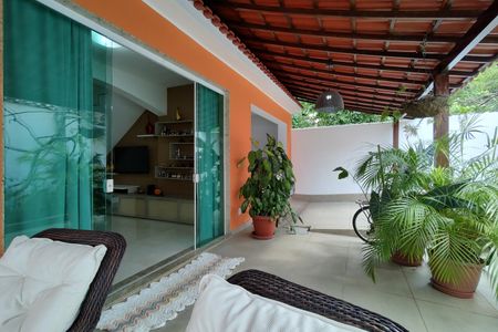 Casa para alugar com 368m², 4 quartos e 3 vagas Casa para alugar com 368m², 4 quartos e 3 vagasÁrea comum