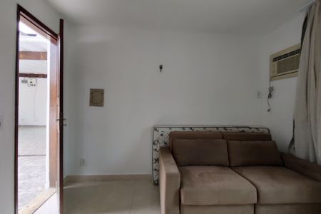 Casa para alugar com 368m², 4 quartos e 3 vagas Casa para alugar com 368m², 4 quartos e 3 vagasEdícula