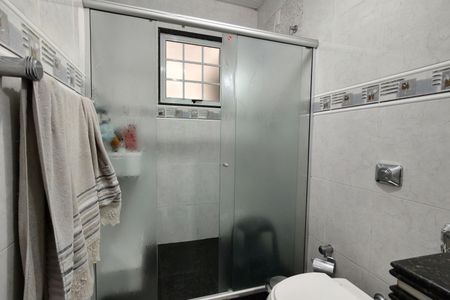 Casa para alugar com 368m², 4 quartos e 3 vagas Casa para alugar com 368m², 4 quartos e 3 vagasBanheiro Social