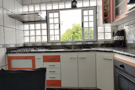 Casa para alugar com 368m², 4 quartos e 3 vagas Casa para alugar com 368m², 4 quartos e 3 vagasCozinha