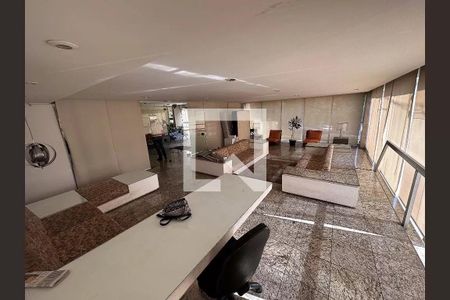 Apartamento à venda com 99m², 2 quartos e 1 vaga Apartamento à venda com 99m², 2 quartos e 1 vagaHall