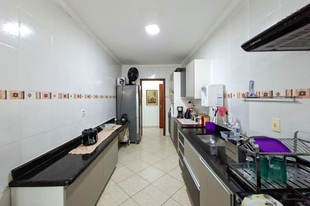 Apartamento para alugar com 93m², 2 quartos e 1 vagaCozinha