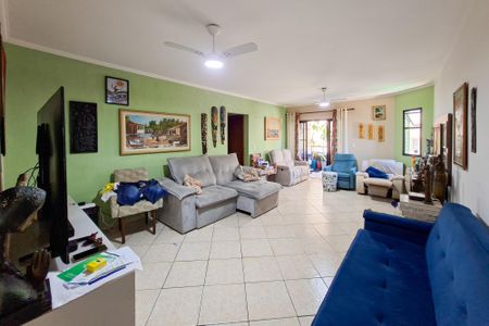 Sala de apartamento para alugar com 2 quartos, 93m² em Vila Tupi, Praia Grande