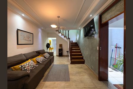 Sala de casa à venda com 3 quartos, 185m² em Vila Curuçá, Santo André