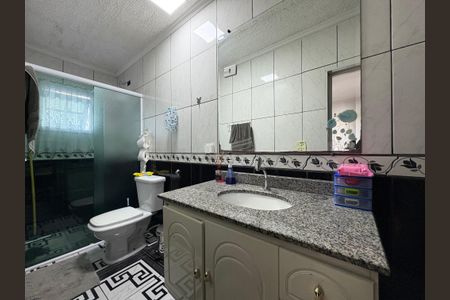 Casa à venda com 185m², 3 quartos e 2 vagas Casa à venda com 185m², 3 quartos e 2 vagasBanheiro da Suíte 1