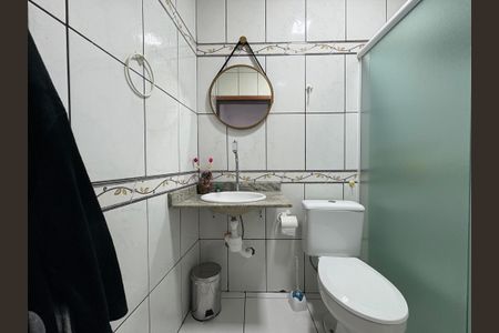 Casa à venda com 185m², 3 quartos e 2 vagas Casa à venda com 185m², 3 quartos e 2 vagasBanheiro da Suíte 2