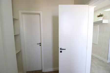 Apartamento para alugar com 340m², 5 quartos e 3 vagasQuarto de Serviço