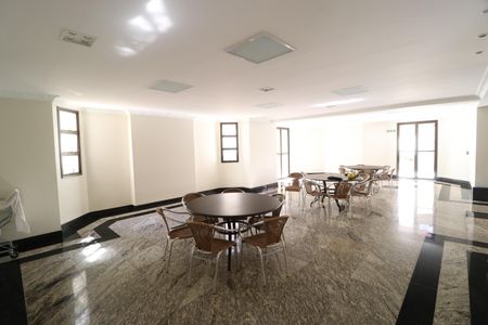 Apartamento para alugar com 340m², 5 quartos e 3 vagasÁrea comum - Salão de festas